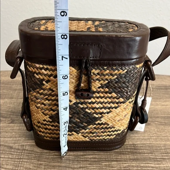The Sak | Rattan & Leather Crossbody Bag ✨ - Picture 10 of 15